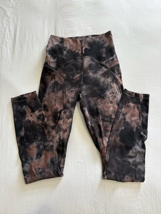 Lululemon Unlimit High Rise Tight 25”*Keyhole - Picture 3 of 10